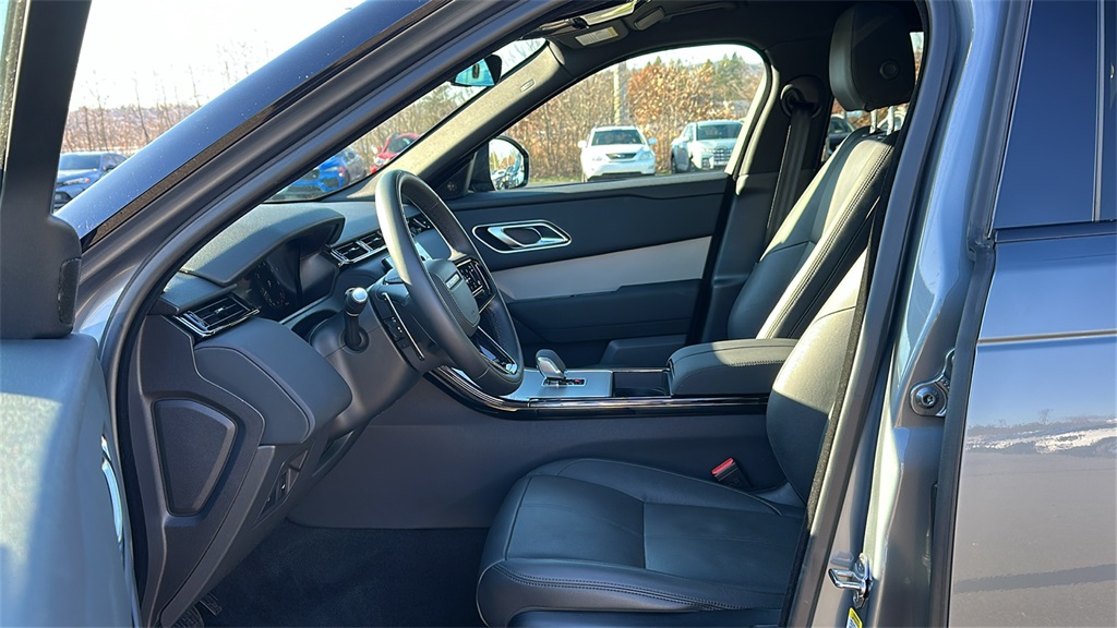 used 2025 Land Rover Range Rover Velar car, priced at $52,854