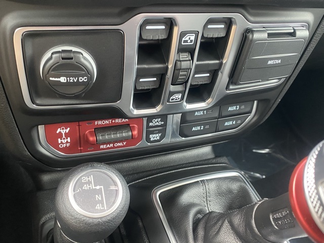 new 2025 Jeep Wrangler car, priced at $46,977