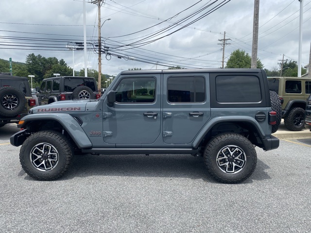new 2025 Jeep Wrangler car, priced at $46,977