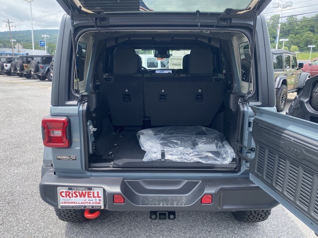 new 2025 Jeep Wrangler car, priced at $46,977