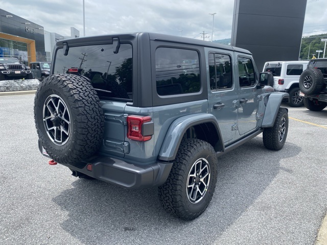new 2025 Jeep Wrangler car, priced at $46,977