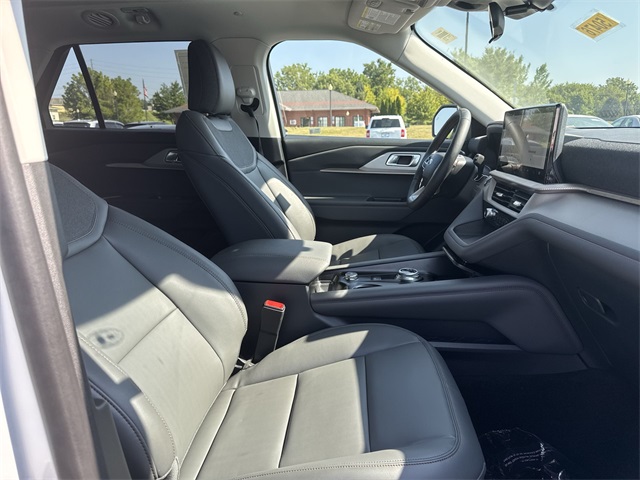 new 2025 Ford Explorer car, priced at $49,255