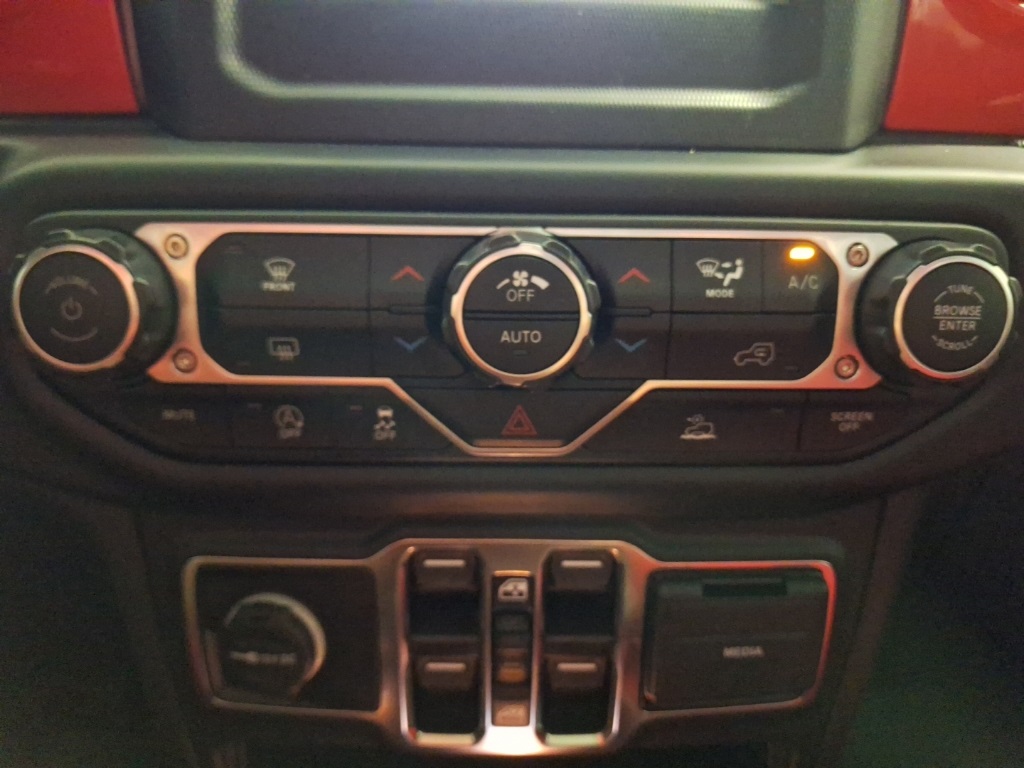 used 2023 Jeep Gladiator car, priced at $33,794