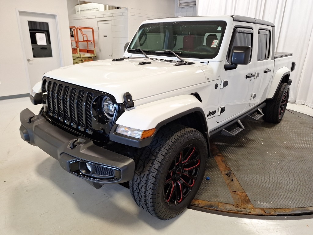 used 2023 Jeep Gladiator car, priced at $33,794
