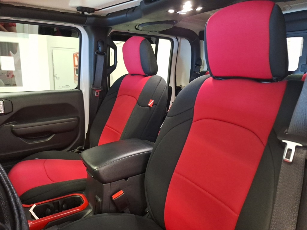 used 2023 Jeep Gladiator car, priced at $33,794