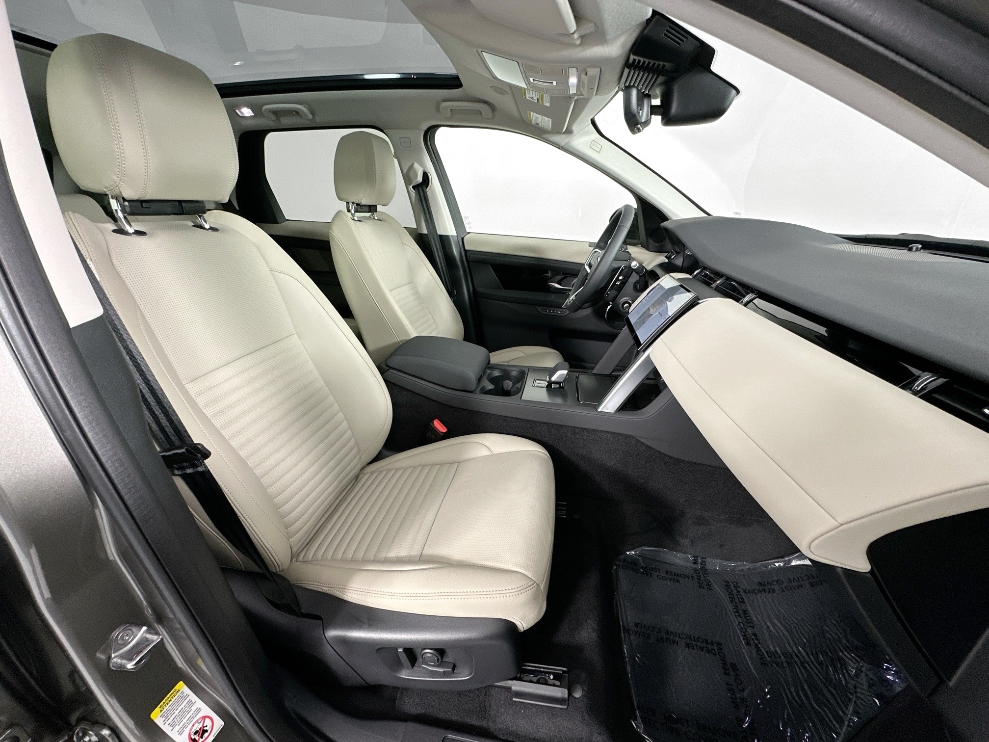 new 2025 Land Rover Discovery Sport car, priced at $39,995