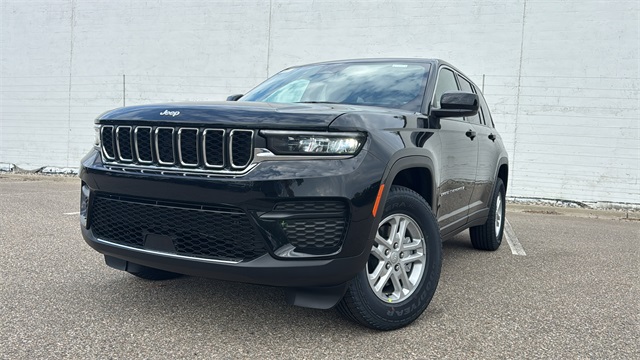 new 2025 Jeep Grand Cherokee car, priced at $42,179