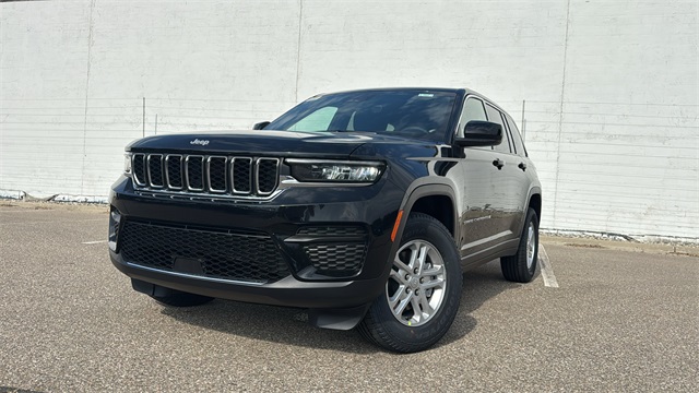 new 2025 Jeep Grand Cherokee car, priced at $42,179