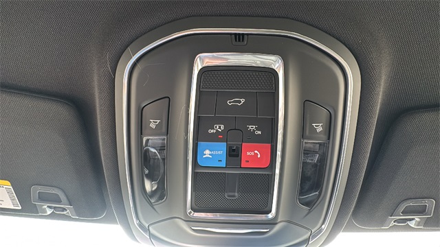 new 2025 Jeep Grand Cherokee car, priced at $42,179