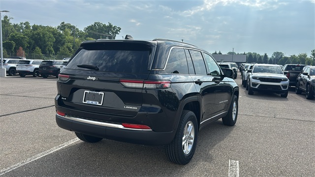 new 2025 Jeep Grand Cherokee car, priced at $42,179