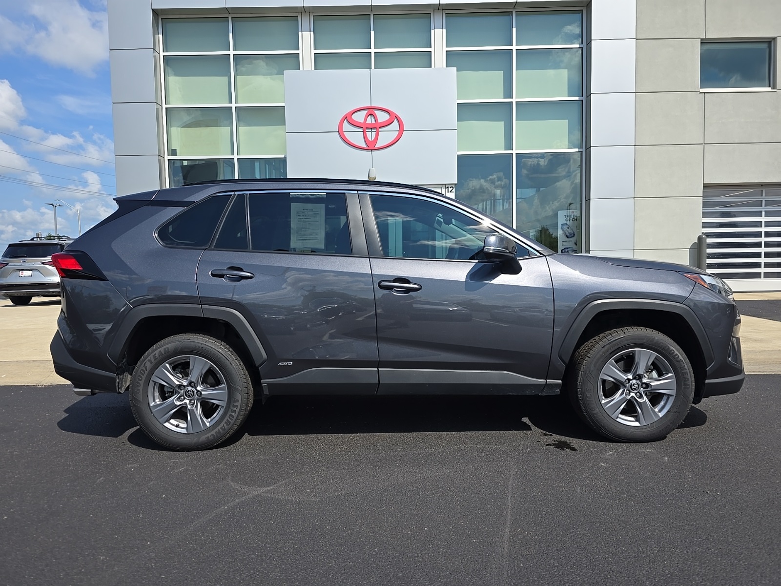 used 2022 Toyota RAV4 Hybrid car, priced at $31,637
