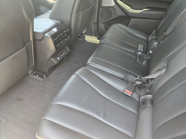 used 2025 Acura MDX car, priced at $50,800