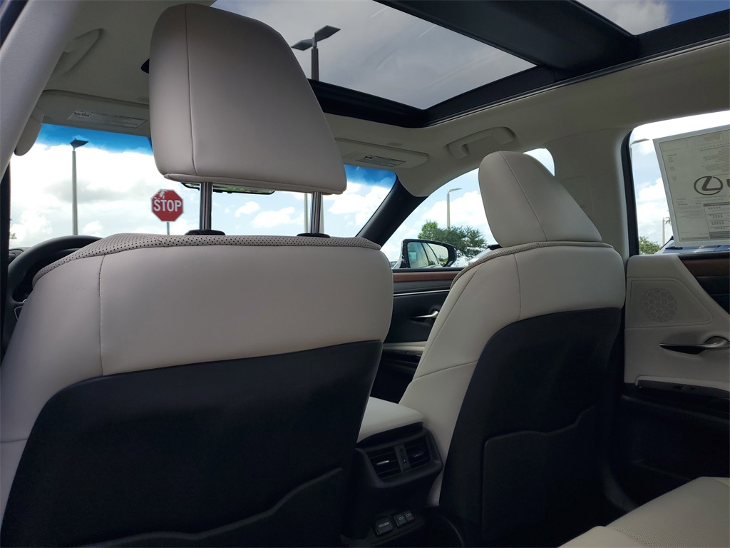 new 2025 Lexus ES car, priced at $50,194