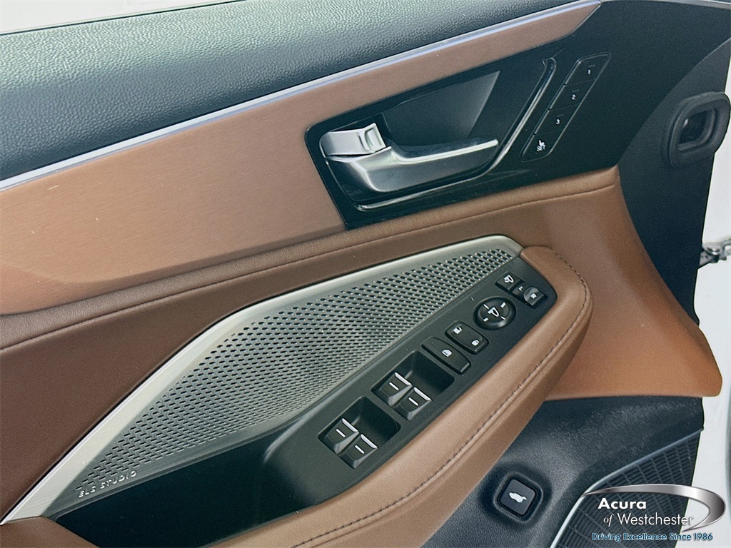 used 2023 Acura MDX car, priced at $40,999