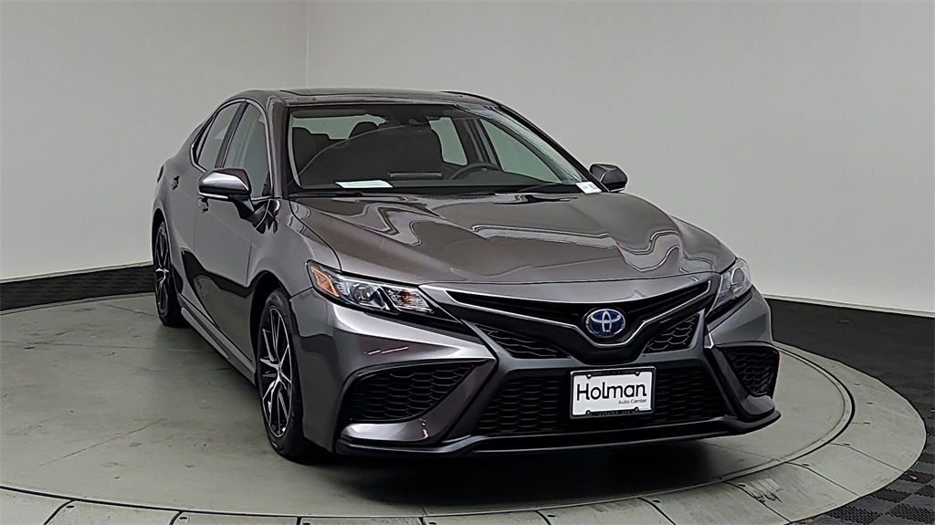 used 2022 Toyota Camry Hybrid car, priced at $25,540