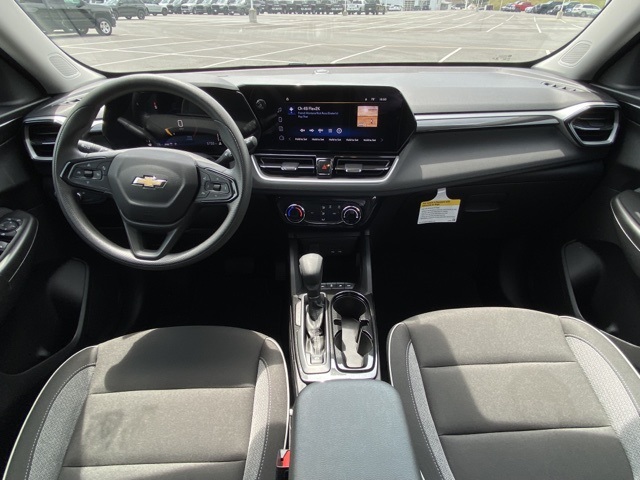 used 2025 Chevrolet TrailBlazer car, priced at $27,137