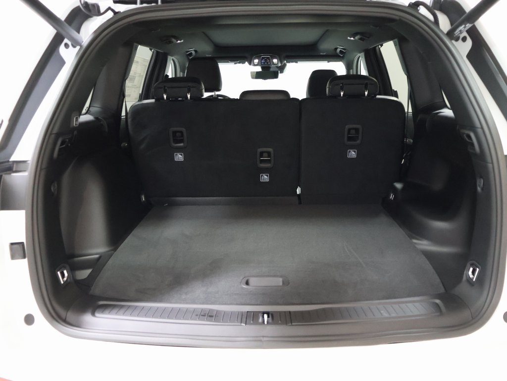 new 2025 Jeep Grand Cherokee car, priced at $52,282