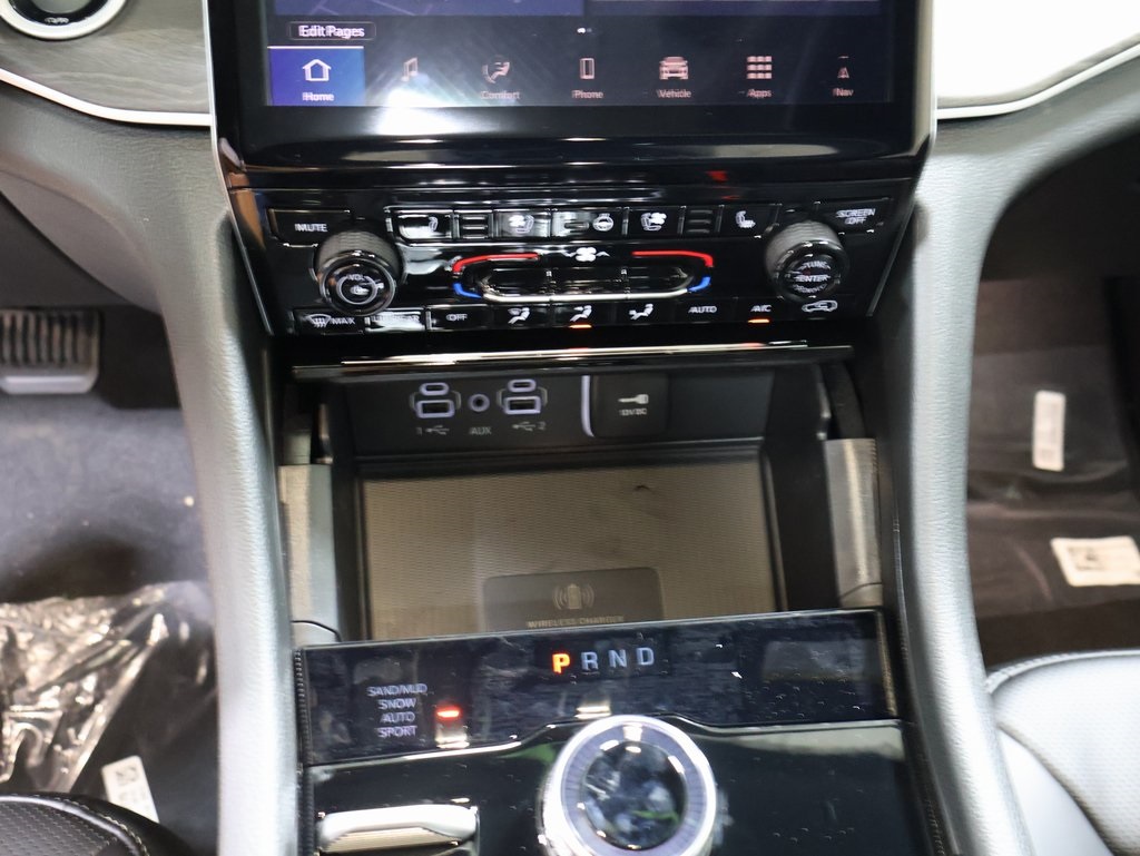 new 2025 Jeep Grand Cherokee car, priced at $52,282