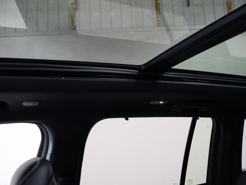 new 2025 Jeep Grand Cherokee car, priced at $52,282