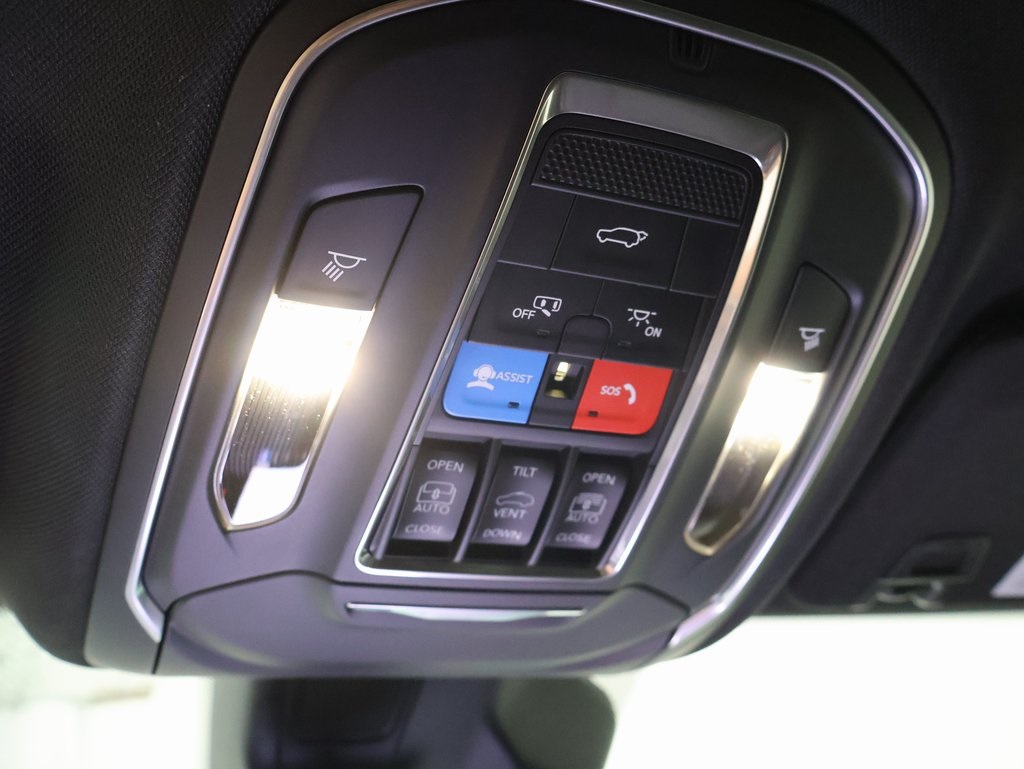 new 2025 Jeep Grand Cherokee car, priced at $52,282