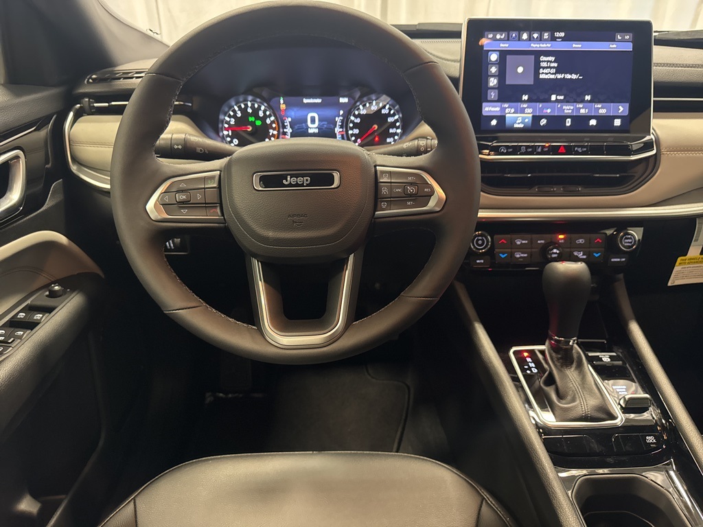 new 2025 Jeep Compass car, priced at $33,376