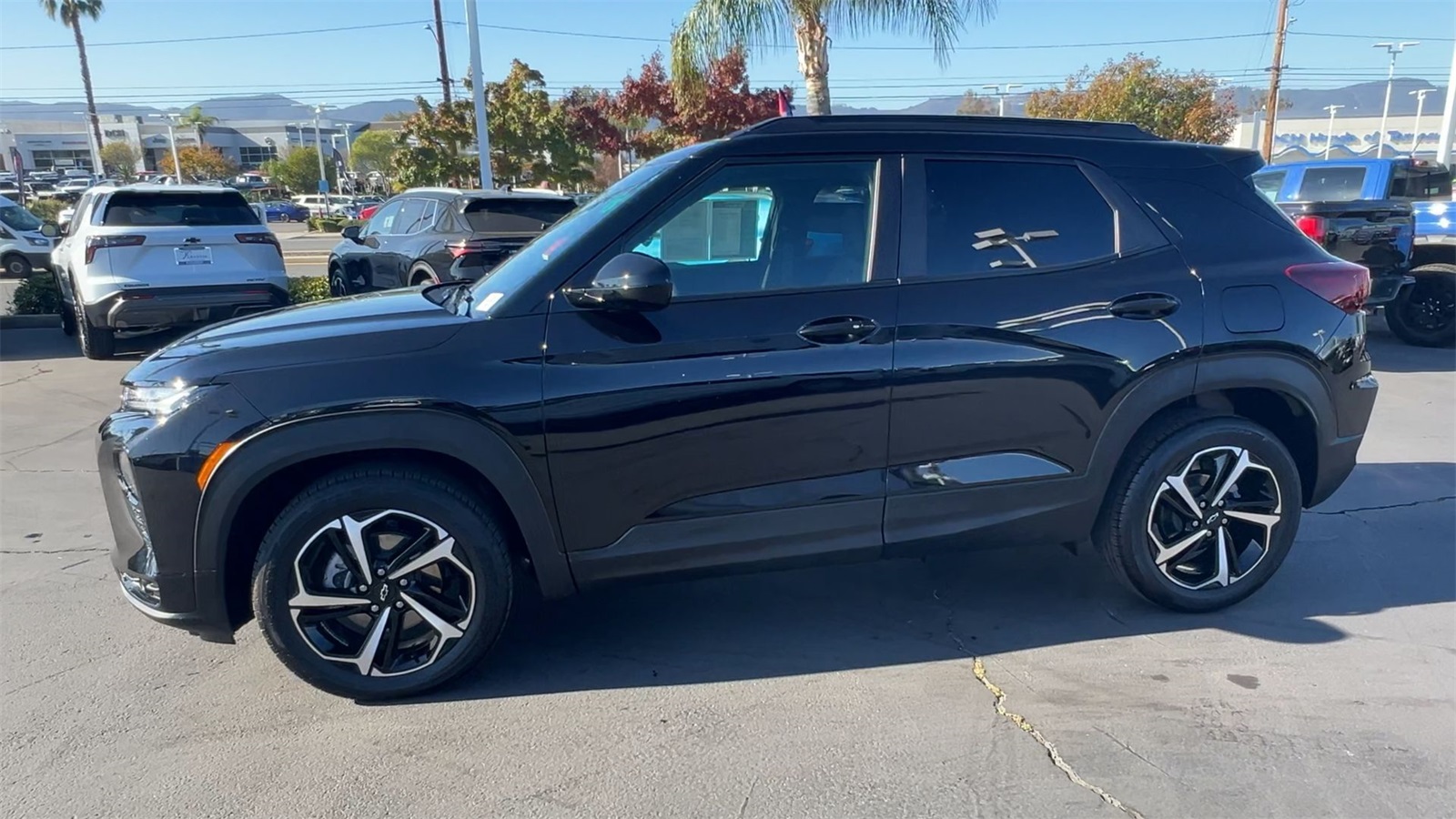 used 2023 Chevrolet TrailBlazer car, priced at $25,991