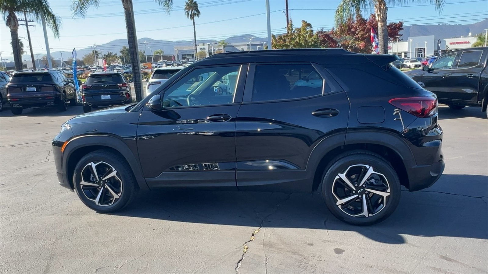 used 2023 Chevrolet TrailBlazer car, priced at $25,991