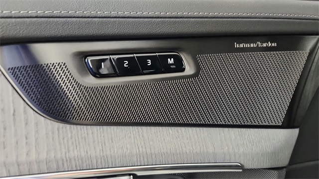 new 2026 Volvo XC90 car, priced at $76,230