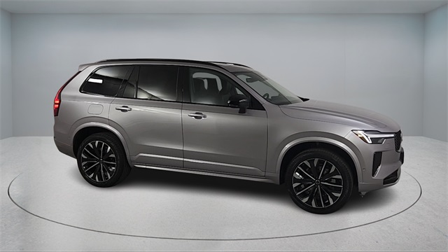 new 2026 Volvo XC90 car, priced at $76,230
