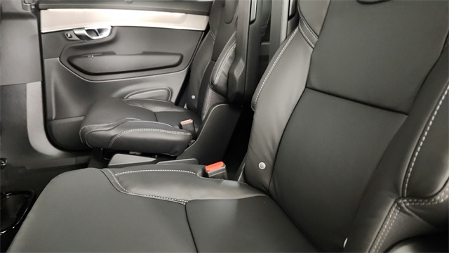 new 2026 Volvo XC90 car, priced at $76,230