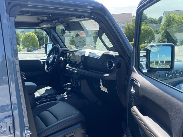 new 2025 Jeep Gladiator car, priced at $40,480