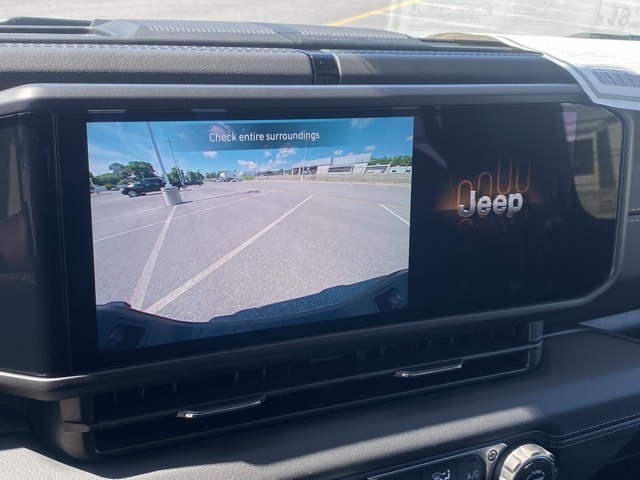 new 2025 Jeep Gladiator car, priced at $40,480