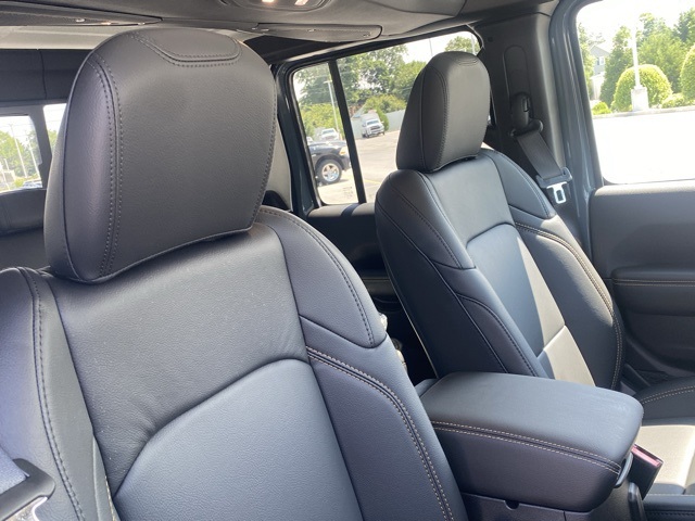 new 2025 Jeep Gladiator car, priced at $40,480