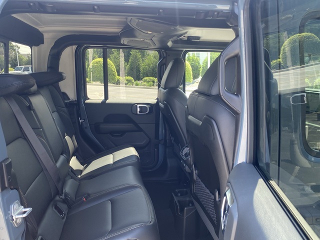 new 2025 Jeep Gladiator car, priced at $40,480