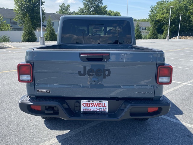 new 2025 Jeep Gladiator car, priced at $40,480