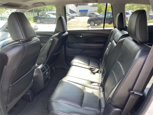 used 2022 Honda Pilot car, priced at $30,849