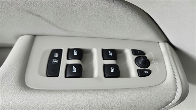 new 2026 Volvo XC60 car, priced at $63,935