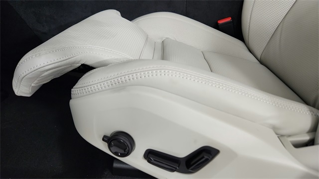 new 2026 Volvo XC60 car, priced at $63,935
