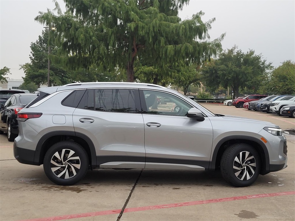new 2025 Volkswagen Tiguan car, priced at $29,741