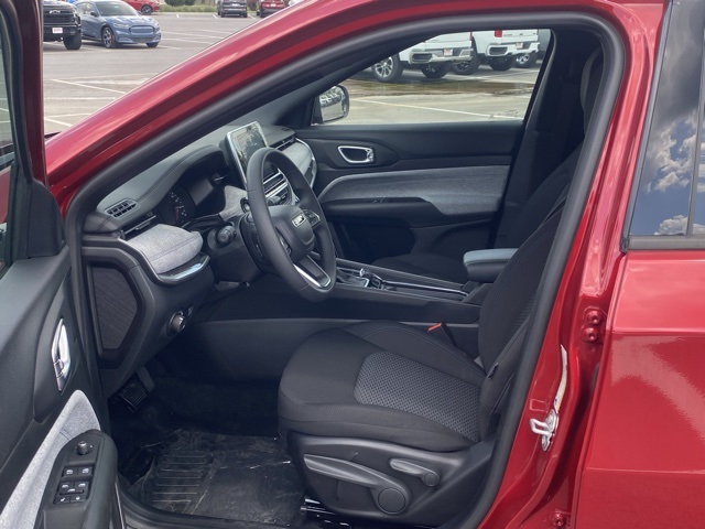 new 2025 Jeep Compass car, priced at $24,301