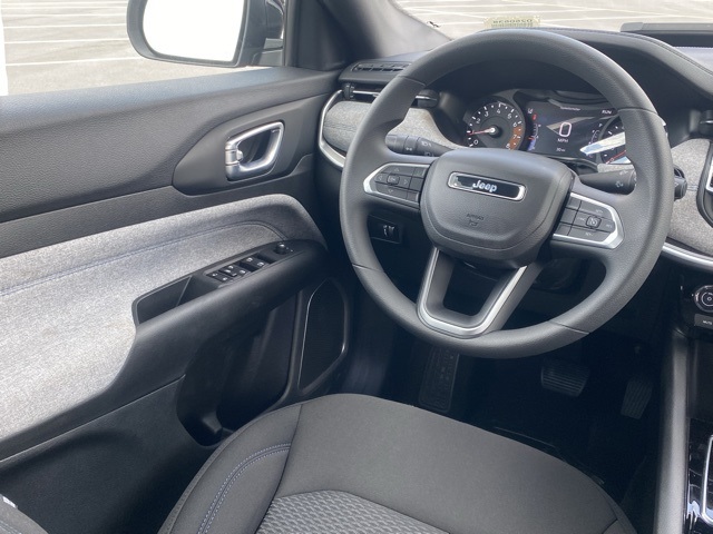 new 2025 Jeep Compass car, priced at $24,301