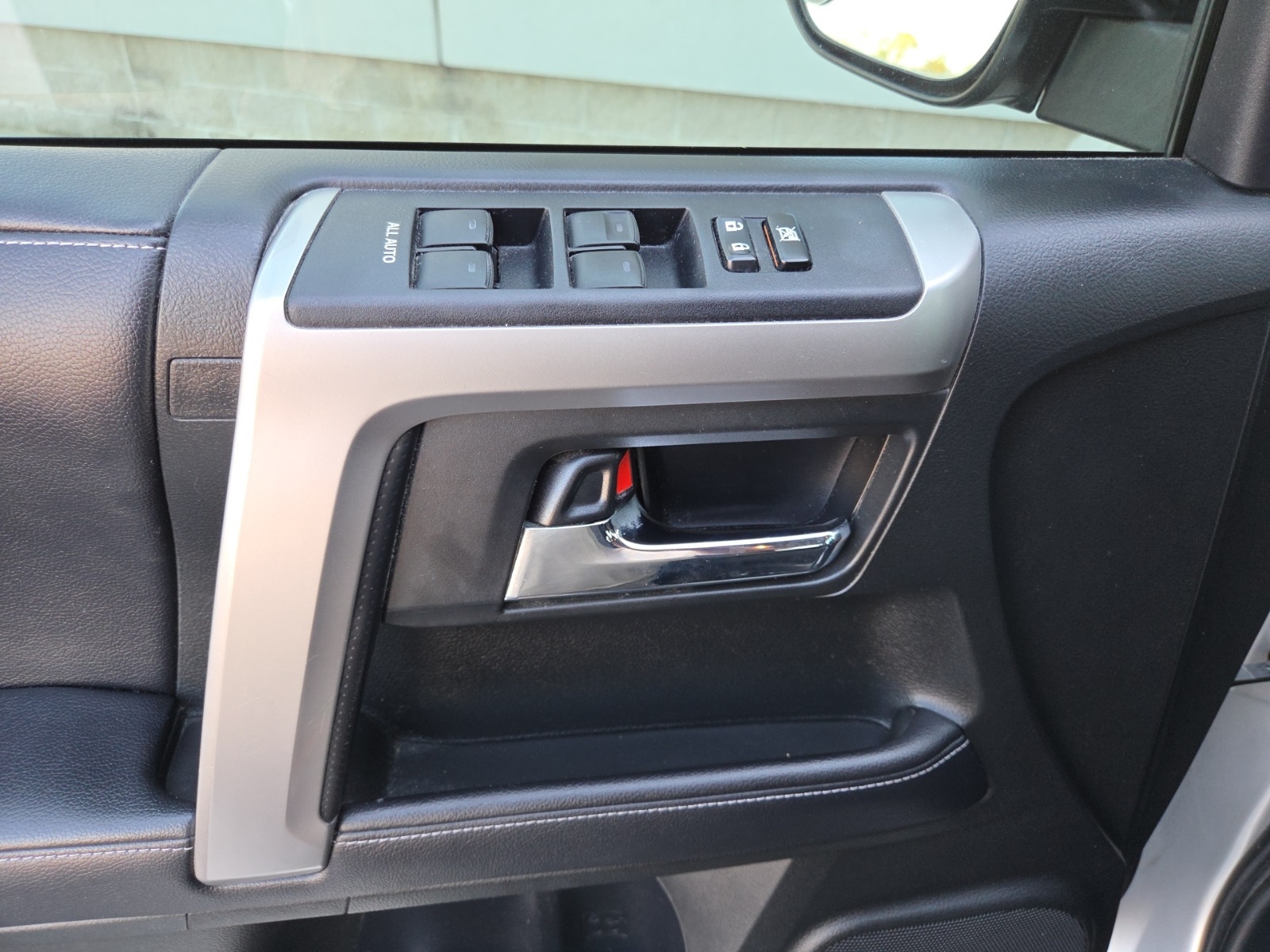 used 2018 Toyota 4Runner car, priced at $33,026