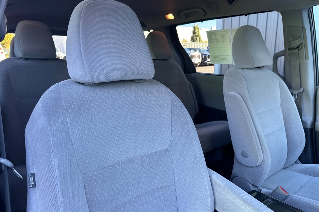 used 2015 Toyota Sienna car, priced at $21,908