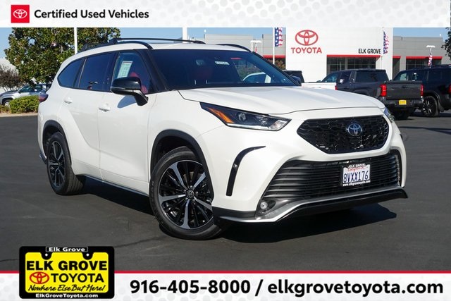 used 2021 Toyota Highlander car, priced at $38,000