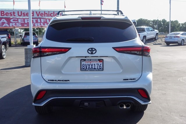 used 2021 Toyota Highlander car, priced at $38,000