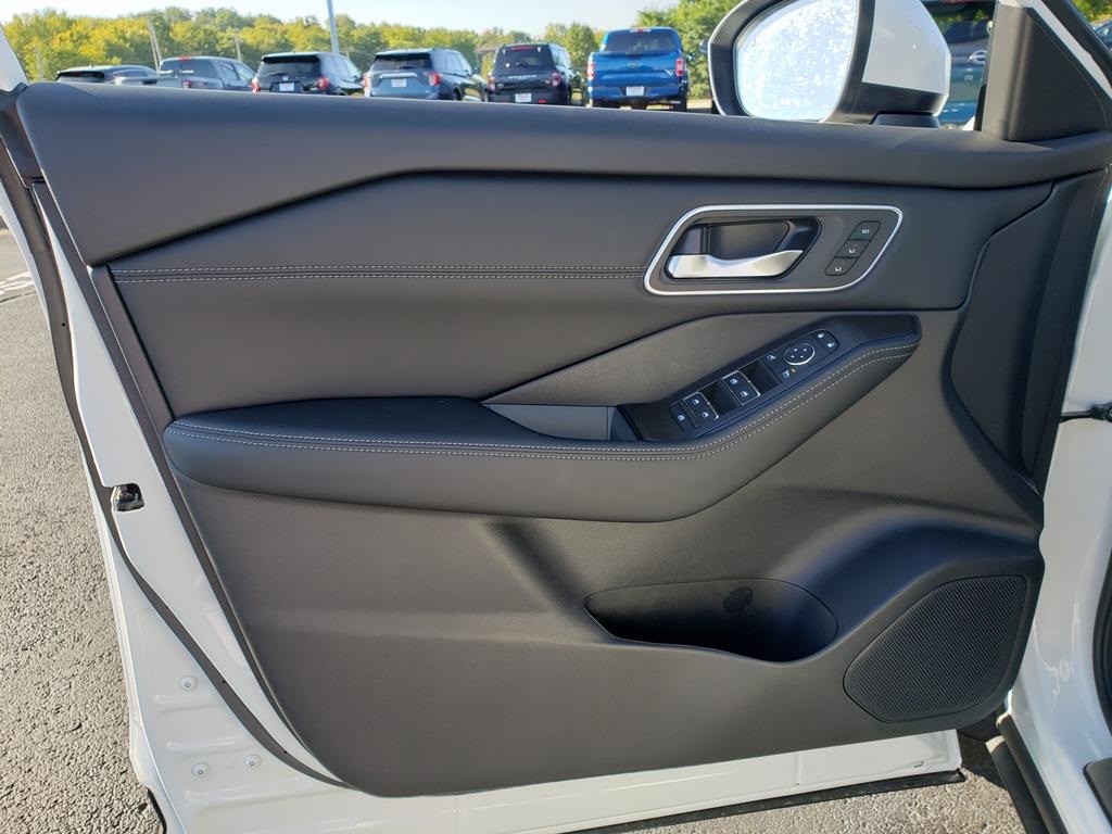 new 2026 Nissan Rogue car, priced at $41,908