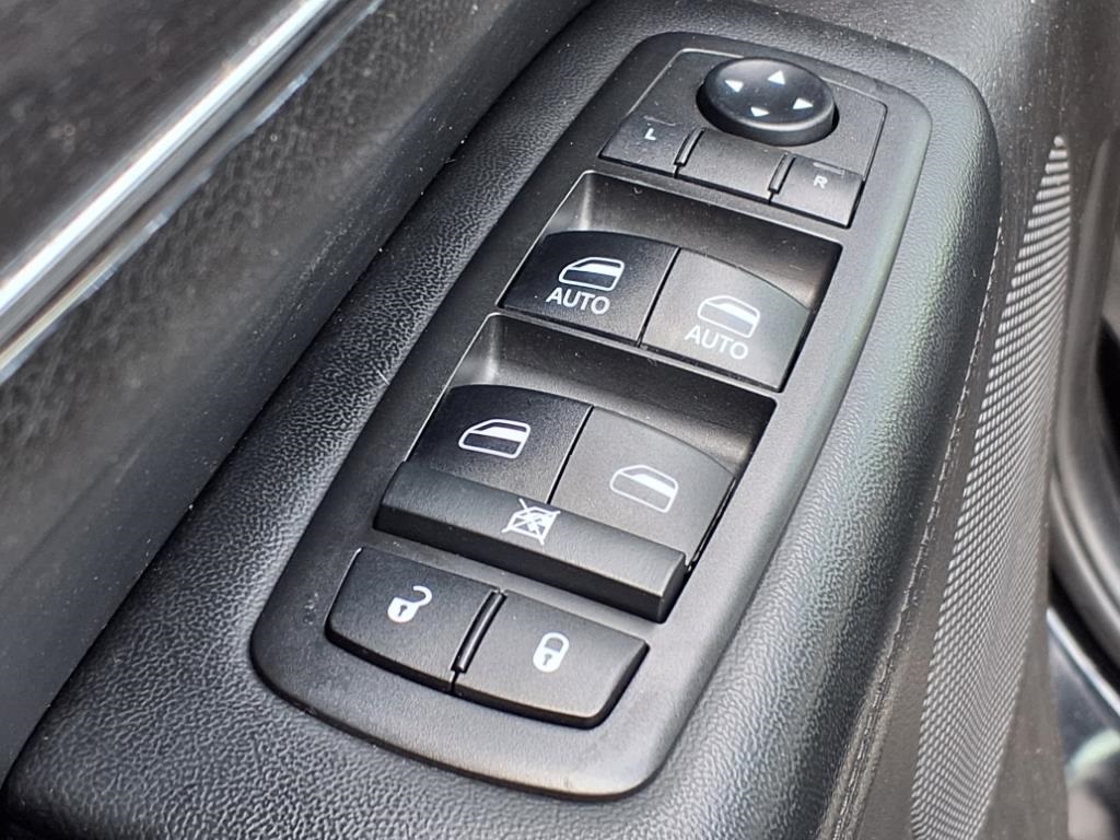 used 2018 Jeep Grand Cherokee car, priced at $15,900