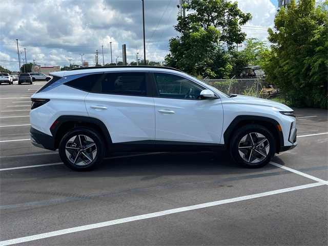 new 2025 Hyundai Tucson Hybrid car, priced at $37,378