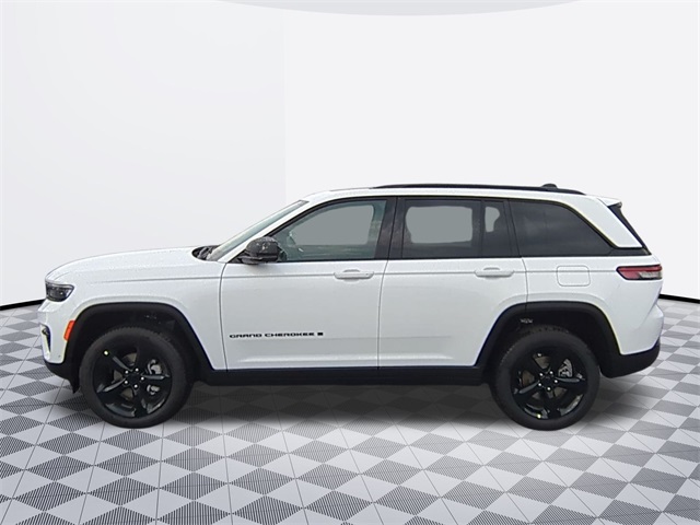 new 2025 Jeep Grand Cherokee car, priced at $49,856