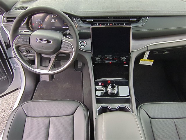 new 2025 Jeep Grand Cherokee car, priced at $49,856